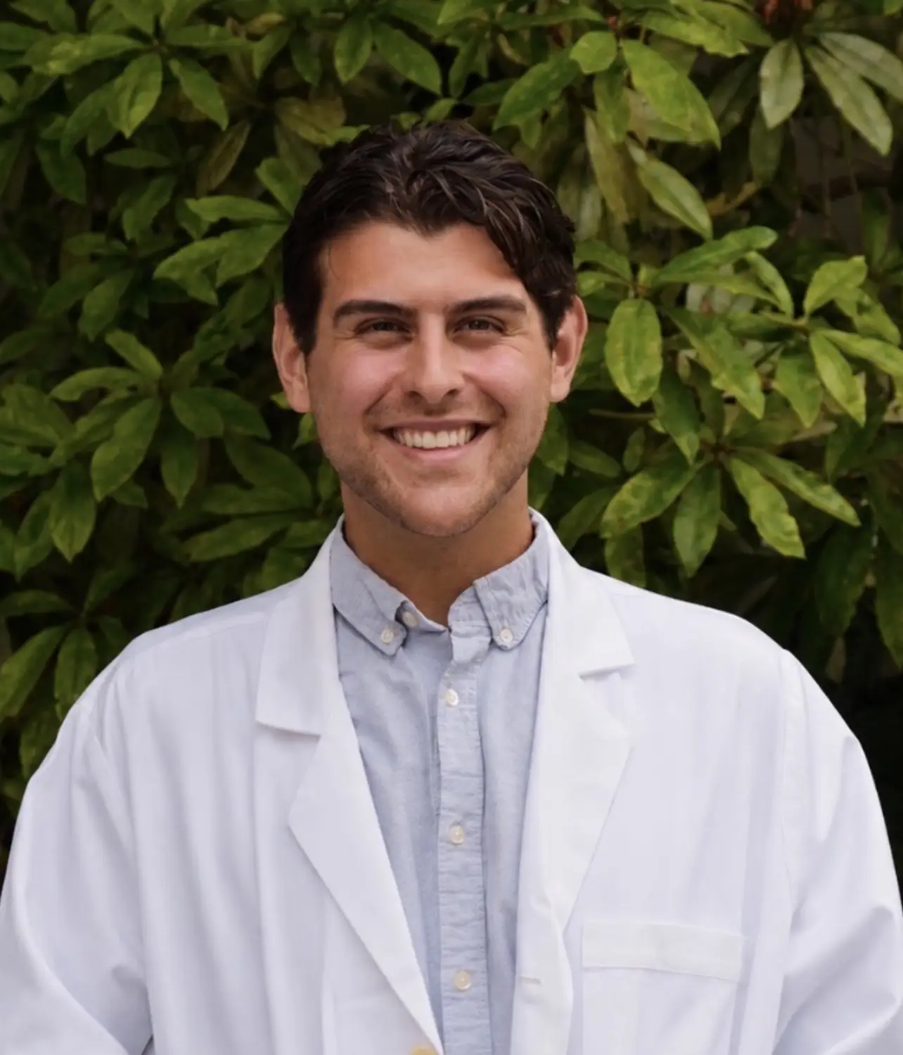 image of the doctor Dr. Nicholas Arroyo